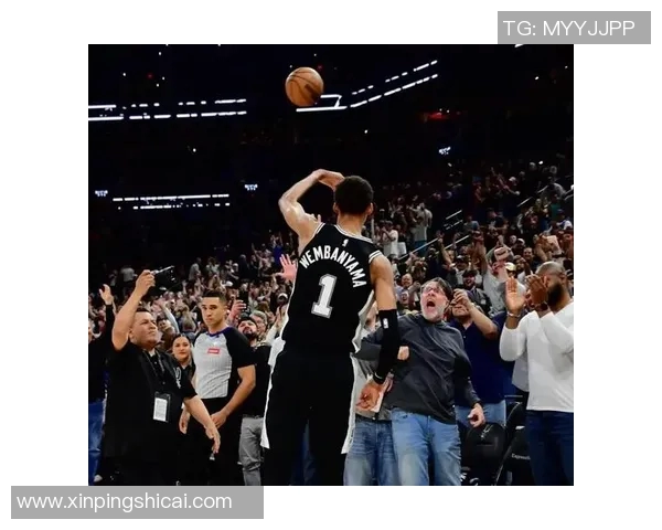 突发消息!利拉德宣布离队 球迷纷纷表达不舍与告别之情 突发消息!利拉德宣布离队 球迷纷纷表达不舍与告别之情